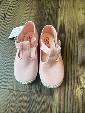 Cienta Shoes